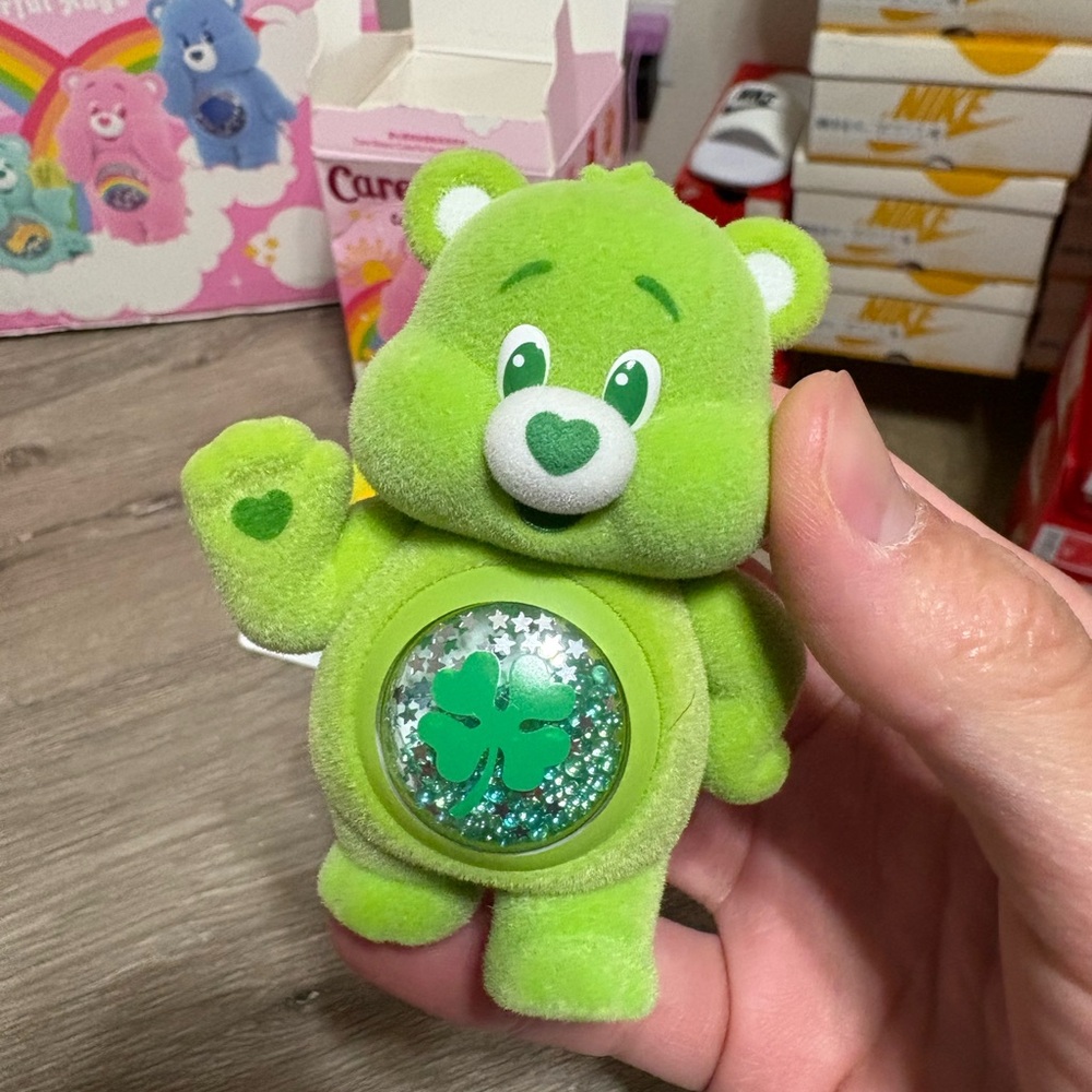 AUTHENTIC POP MART Care Bears Colorful Hugs Series Figure - Good Luck Bear Green